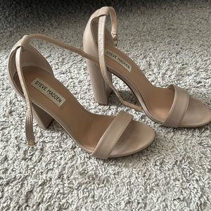 Steve Madden Carrson Nude Block Heel